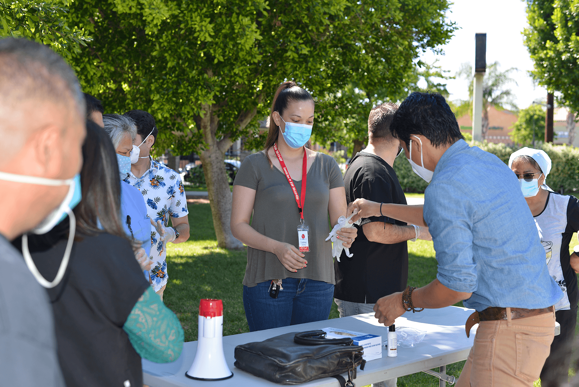 As part of International Medical Corps’ support for long-term care facilities and nursing homes in California, Dr. Sol Kuah teaches the staff of the Grove Post-Acute Care Center how to properly wash their hands and use PPE to keep their patients safe. International Medical Corps has supported 51 long-term care facilities to date.