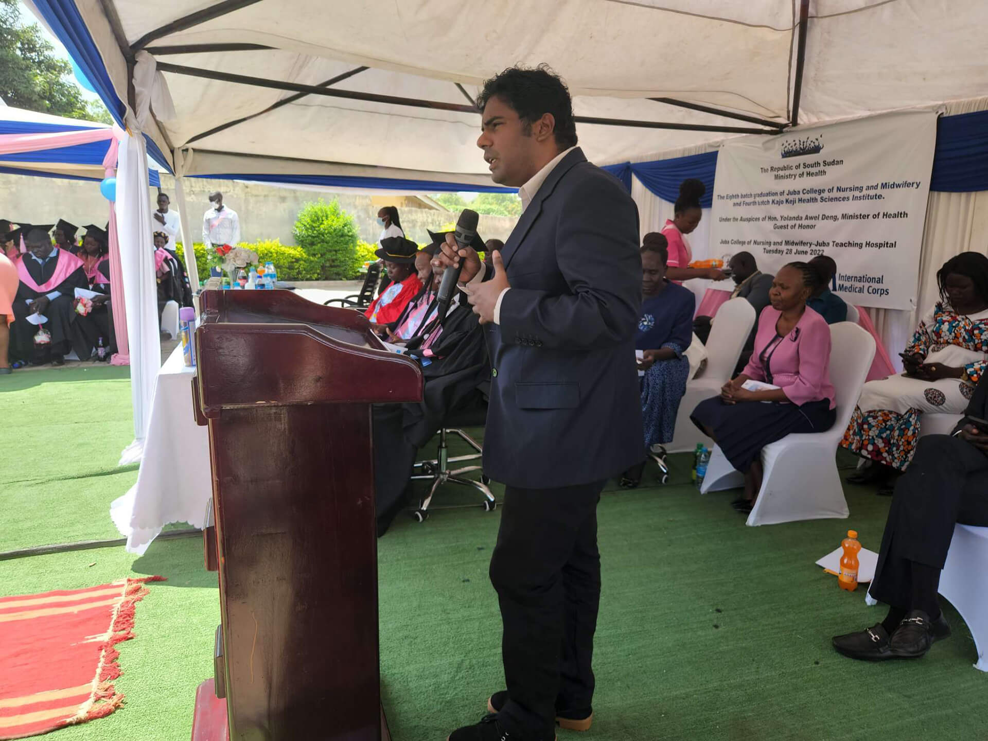 Thirty midwives graduated from a training program run by International Medical Corps at Juba College of Nursing and Midwifery and the Wau and Kajo Keji Health Sciences Institutes in South Sudan. 