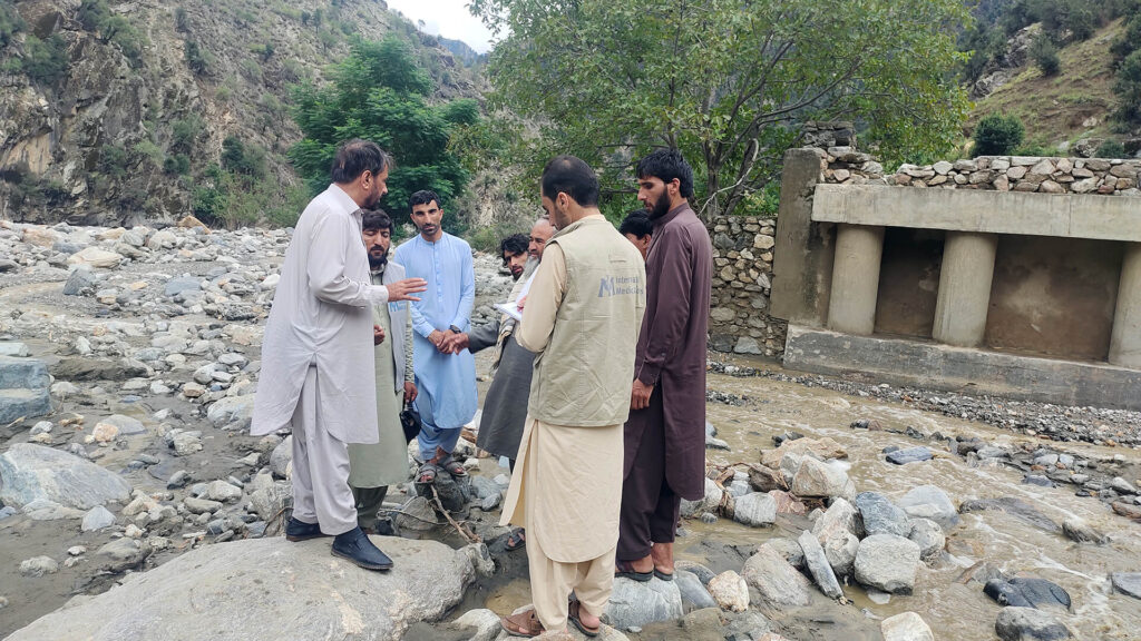 An International Medical Corps mobile team assesses the flood damage and consults with community people to reach flood-affected communities.