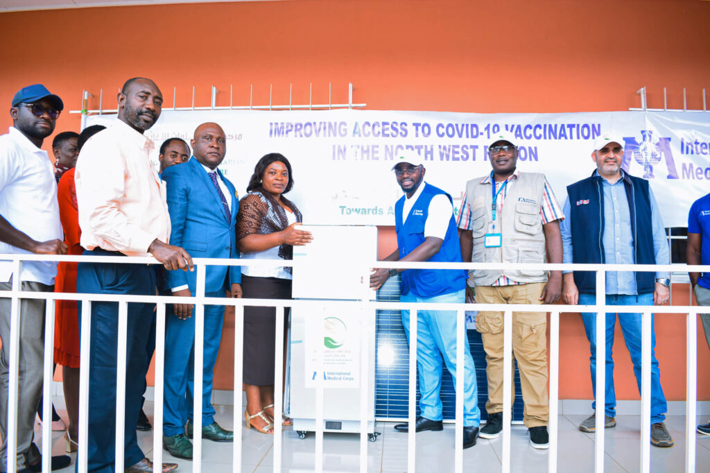A ceremony was held for the handover of the fridge, attended by the Northwest Regional Public Health Delegate, Northwest OCHA Representative, and International Medical Corps' Cameroon Program Manager, Medical Coordinator, Grants Officer and Bamenda team.