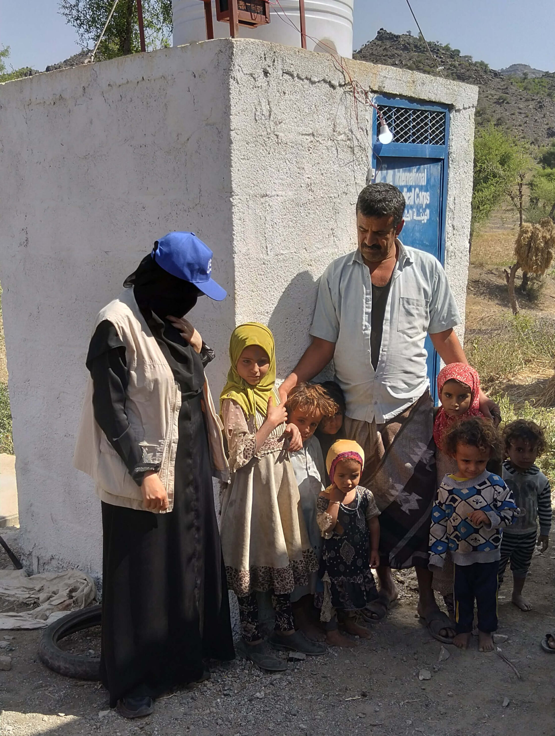 School teacher Ali Almedbaah, his wife and five children are among the many displaced families in Yemen’s Ibb Governorate who lost their homes and livelihoods to the war and now live as IDPs. They also are among a growing number Yemenis who believe that a current ceasefire that has held for more than a year could lead to a more permanent peace.