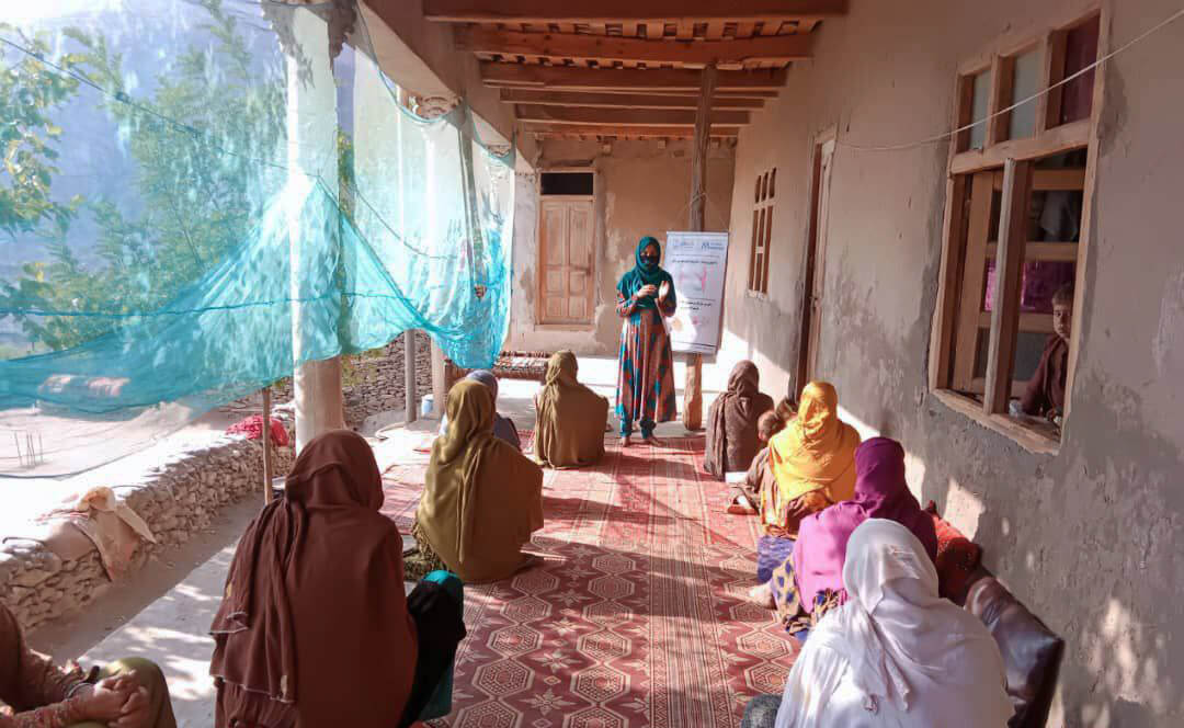 Community hygiene promoter Marwa conducts hygiene awareness sessions in Afghanistan.
