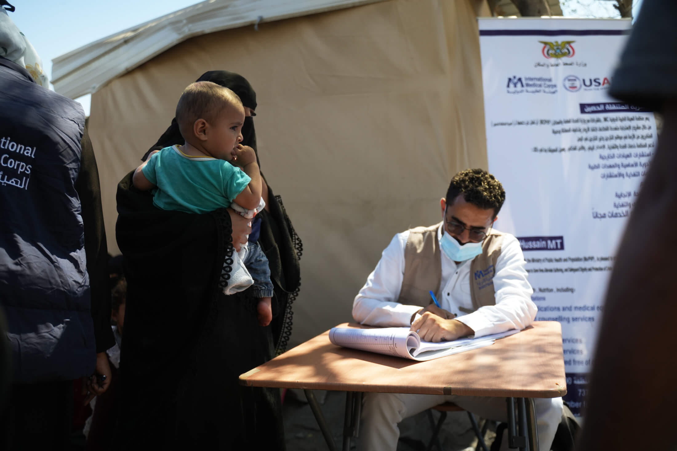 On one of the mobile medical team’s regular visits, health workers provide IYCF counseling, nutrition check-ups, vaccinations and more for the displaced families who live in Al Jeef camp.